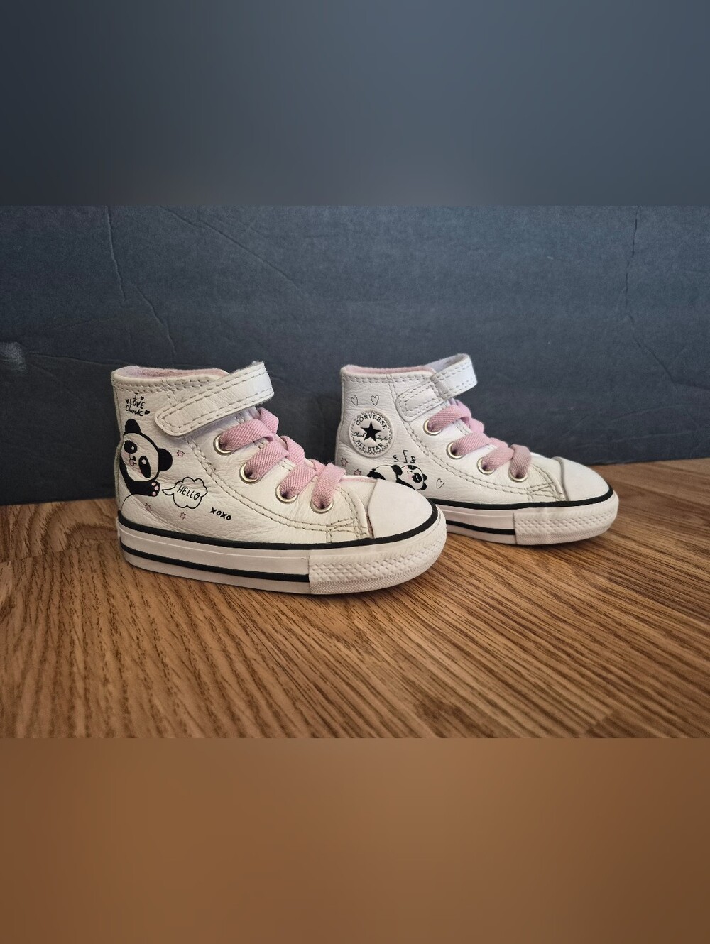Converse Chuck Taylor All Star Shoes Panda Pink Laces